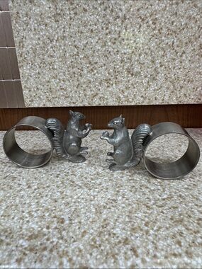 VTG Pair Reed & Barton Squirrel Holding Nut P16S Pewter Napkin Rings